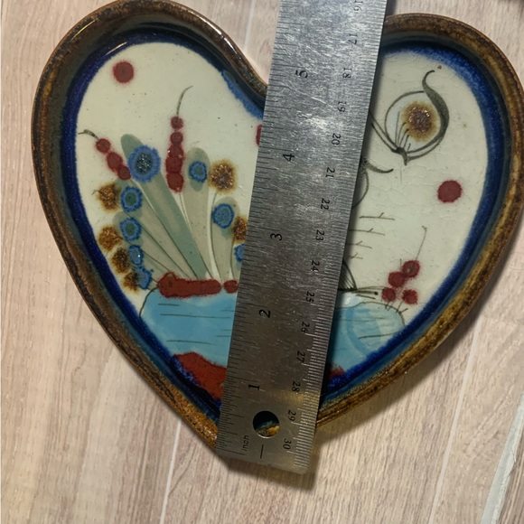 Ken Edward’s Mexico Heart Trinket Tray Small Hand Painted Art Plate Signed - Picture 3 of 6